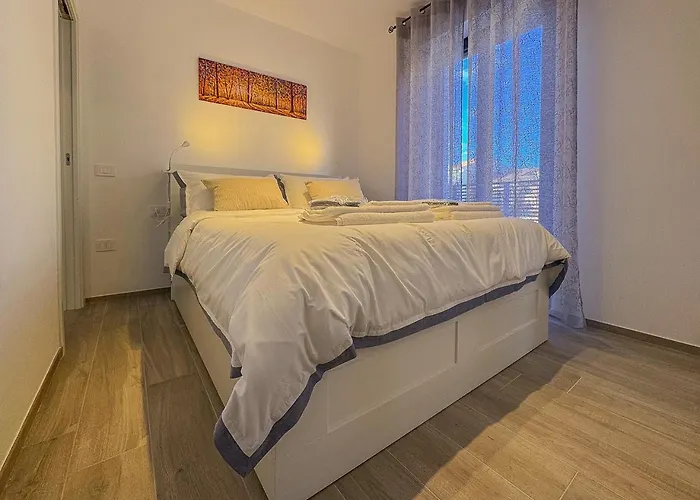 Comfort Moderno E Semplicita By Host Hero 西维尔诺瓦·马尔凯
