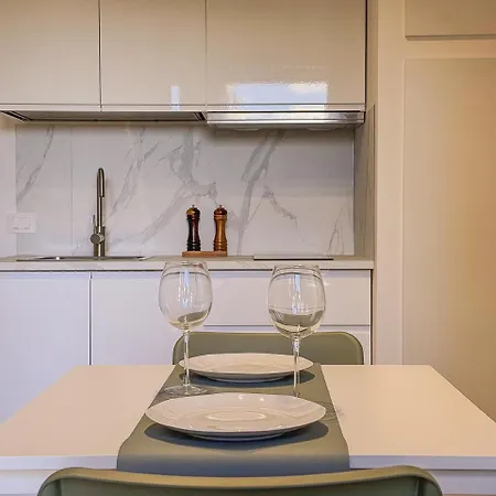 Apartment Comfort Moderno E Semplicita By Host Hero